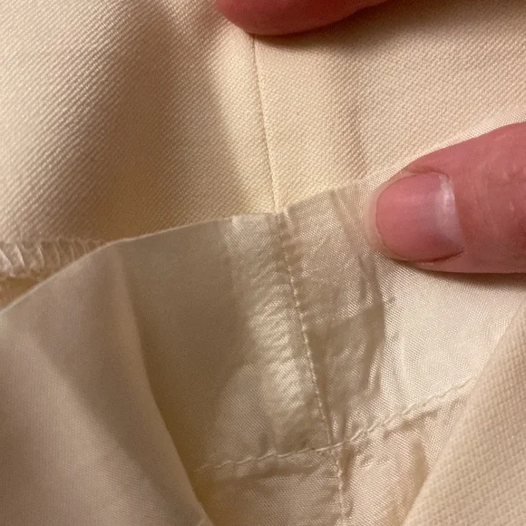 MUST GO 🥳🤩Valentino pencil skirt - Picture 7 of 11